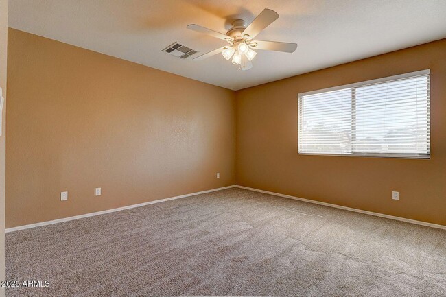 Building Photo - 15929 W Cottonwood St