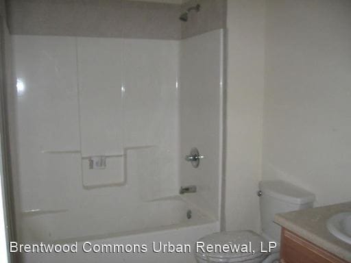 Building Photo - 9-19-19 Roseville Ave