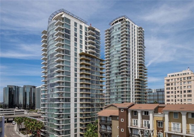 Building Photo - 411 W Seaside Way