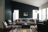 Building Photo - 2 BDR Gorgeous Updated Townhome with Huge Garden