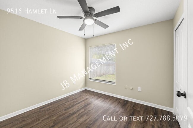 Building Photo - 9516 Hamlet Ln