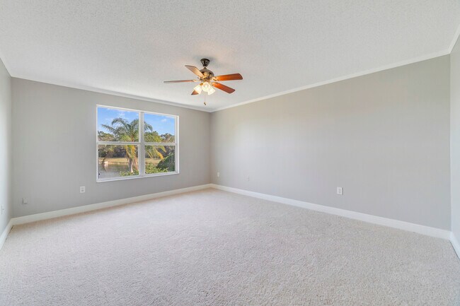 Building Photo - 3170 Santa Cruz Dr