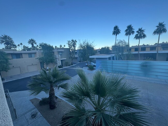 Building Photo - Chic Palm Springs Condo at the Iconic Bilt...