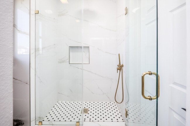 Building Photo - 115 Coahuila Loop