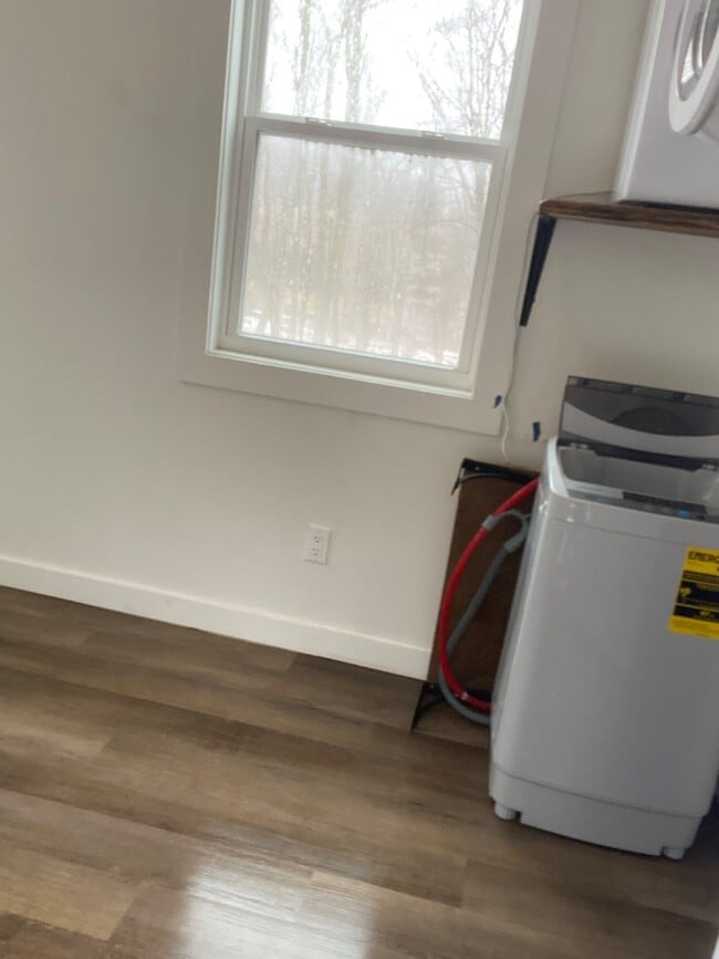 Building Photo - 2015 Union School Rd SW