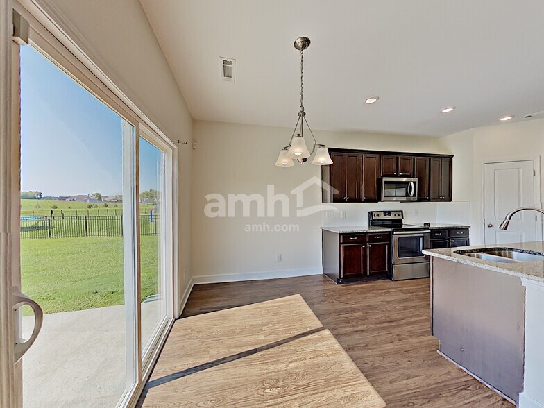 Building Photo - 604 Drema Ct