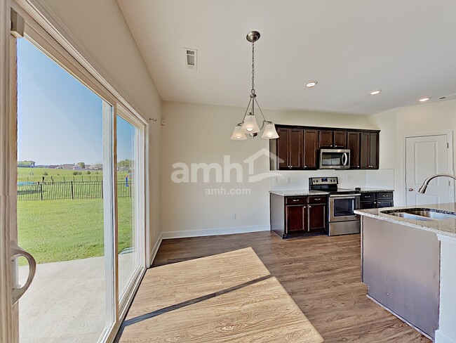 Building Photo - 604 Drema Ct