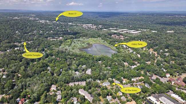 Building Photo - 62 Elm St