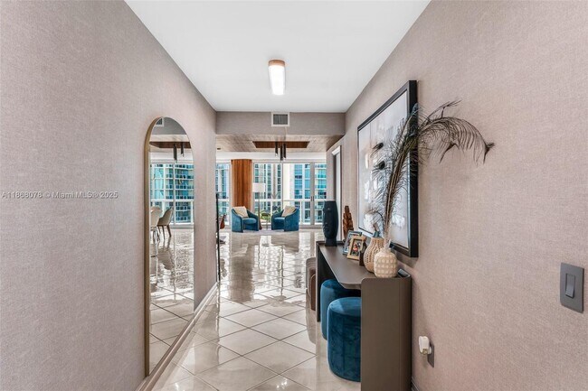 Building Photo - 16400 Collins Ave