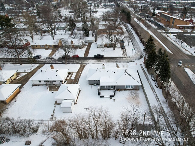 Building Photo - 7638 2nd Ave S