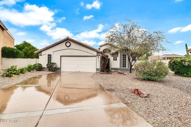 Building Photo - 9379 E Windrose Dr