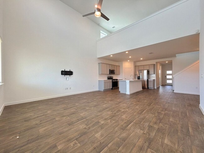 Building Photo - 2901 Louris Ln