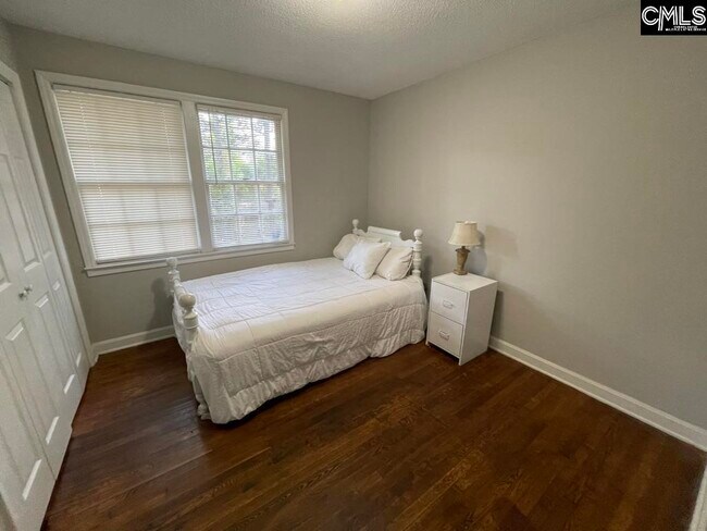 Building Photo - 1900 Lorick Ave