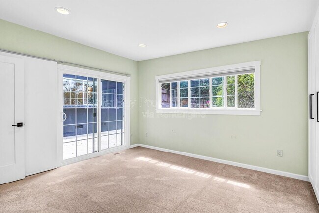 Building Photo - 3057 Otto Dr