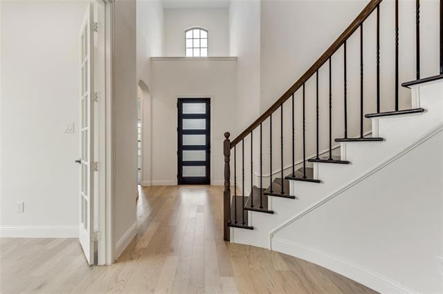 Building Photo - 4601 Parkridge Dr