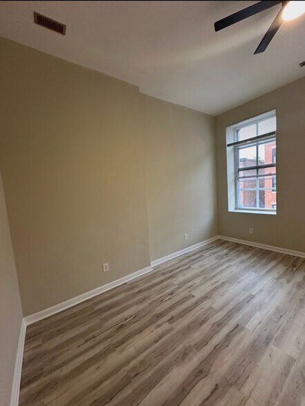 Building Photo - 1410 Madison Ave