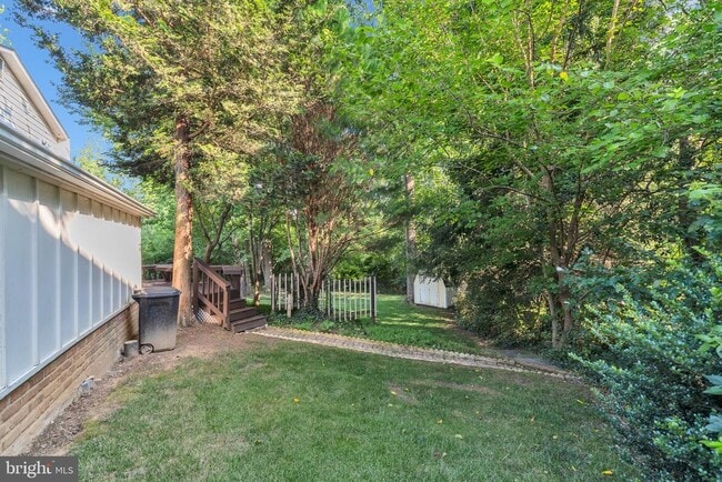 Building Photo - 7205 Van Ness Ct