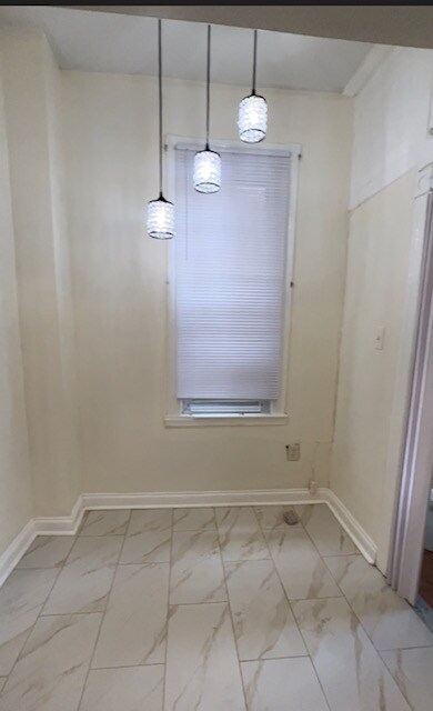 Building Photo - 522 N 58th St