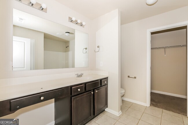 Building Photo - 694 Independence Ave