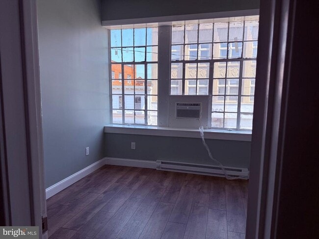 Building Photo - 86 E Commerce St