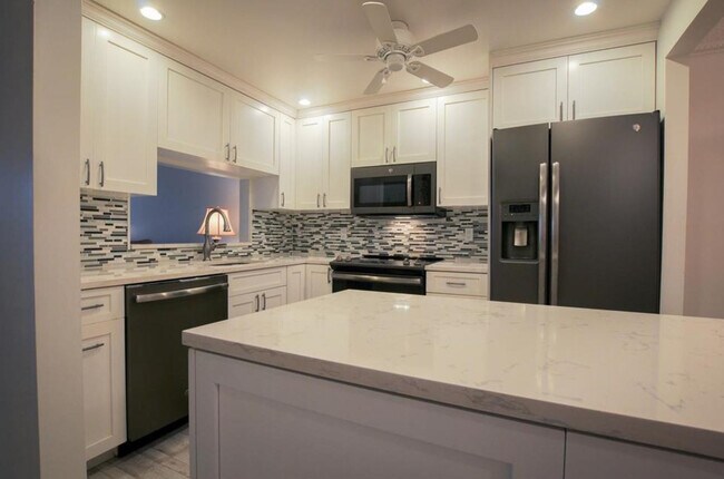 Building Photo - 777 S Federal Hwy