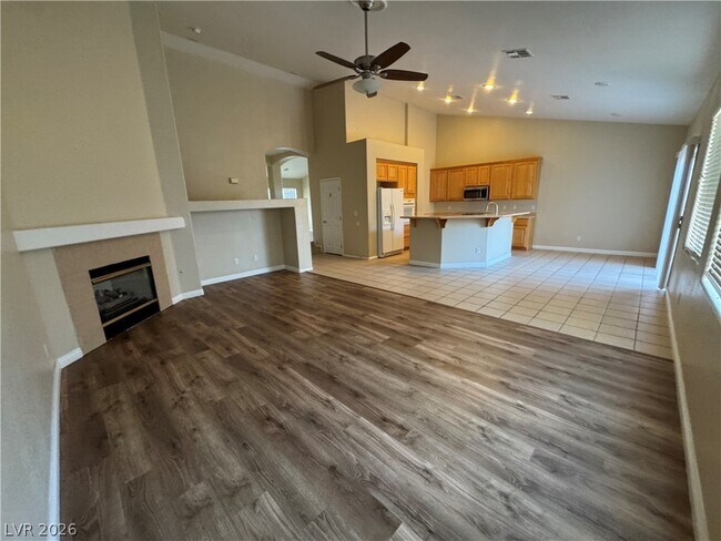 Building Photo - 2294 Tedesca Dr