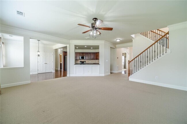 Building Photo - 2557 Staunton Dr