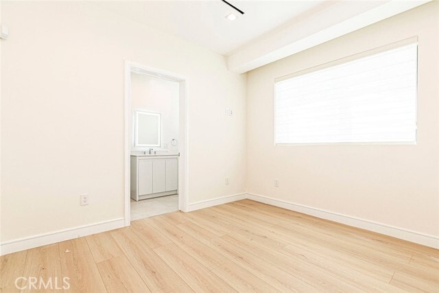 Building Photo - 6426 Varna Ave