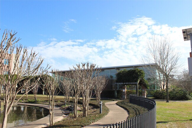 Building Photo - 7505 Brompton St