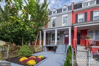 Building Photo - 2129 4th St NE