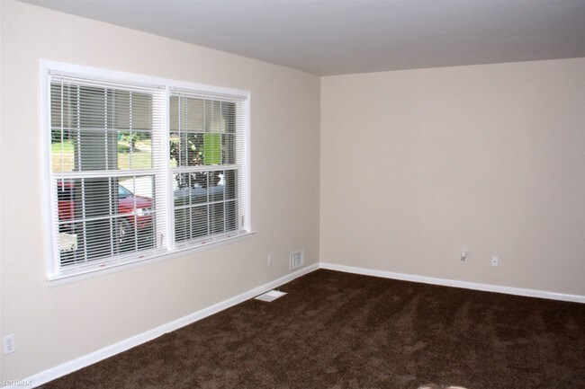 Building Photo - 4 br, 2 bath House - 4077 E Glade Court
