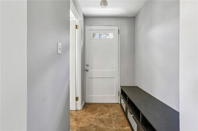 Building Photo - 1304 Conway Rd