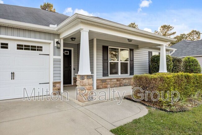 Building Photo - 111 Angel Oak Dr