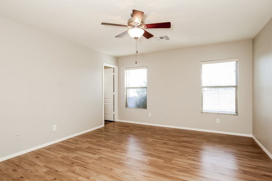 Building Photo - 21942 Creosote Ct