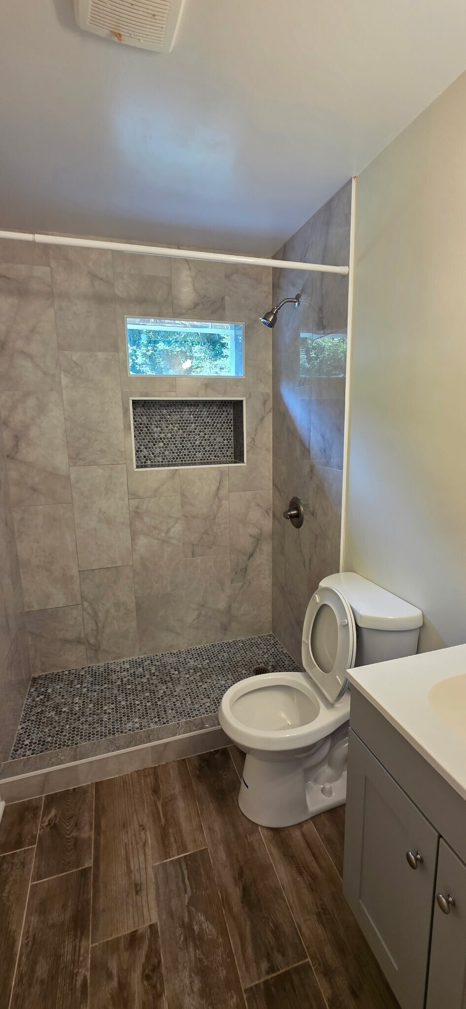 Building Photo - 1127 Sheppard Pl