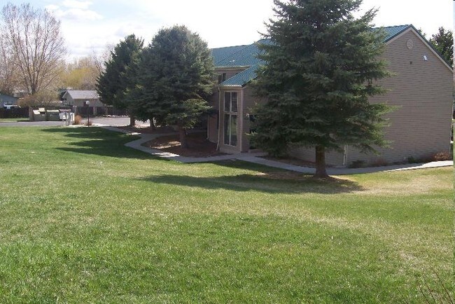 Building Photo - Brookhaven