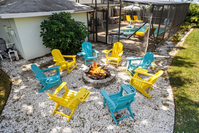 Building Photo - 1319 Saddle Ct