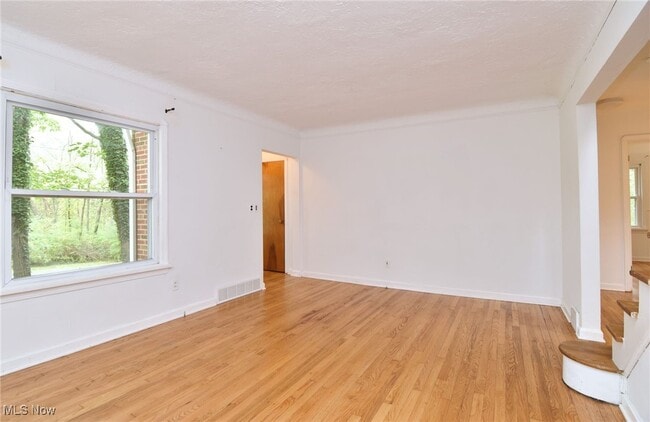 Building Photo - 4025 Ellendale Rd