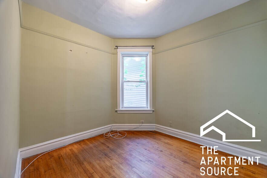 Building Photo - 1631 N Mozart St