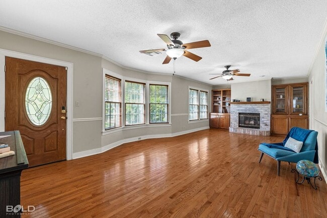 Building Photo - 266 Carrollton Ave