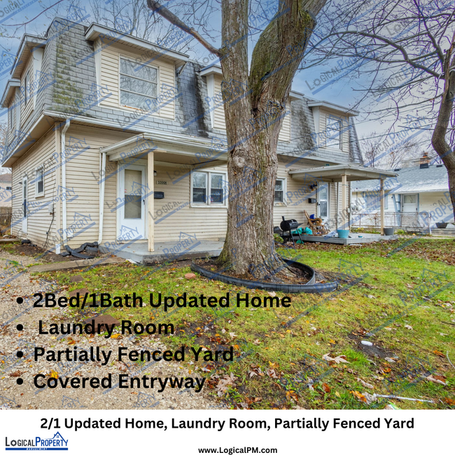 Primary Photo - 2/1 Updated Duplex Home, Laundry Room, Par...