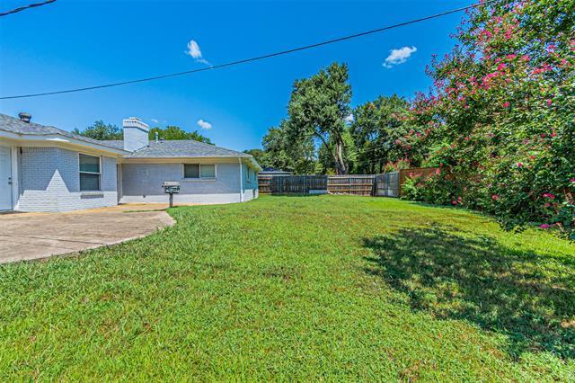 Building Photo - 1805 W Cedar Elm Dr