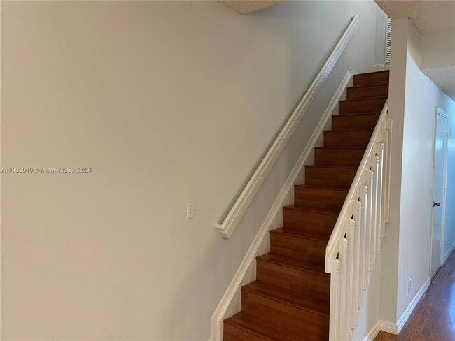 Building Photo - 11030 Tarpon Bay Ct