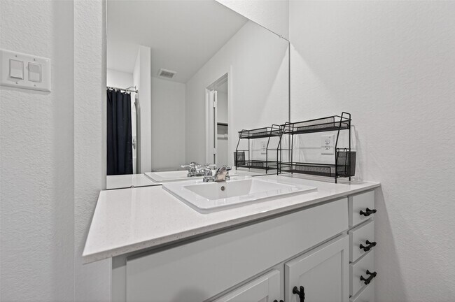 Building Photo - 28923 Great Cyn Dr