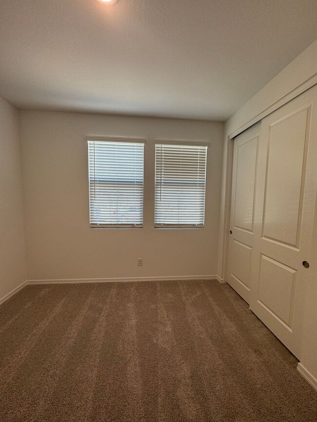 Building Photo - BRAND NEW HOME IN ALORAVITA IN PEORIA
