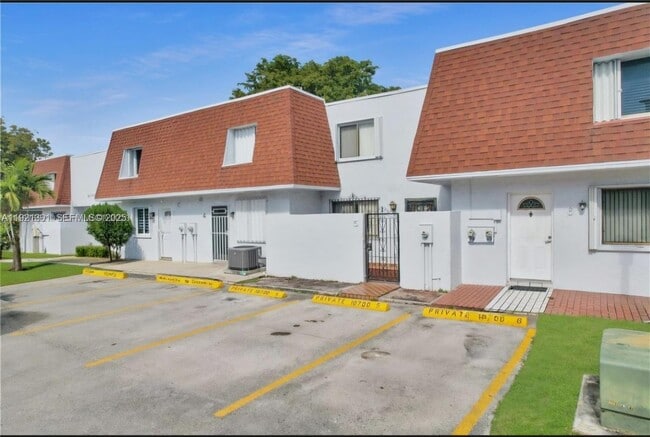 Primary Photo - 10700 NW 7th St