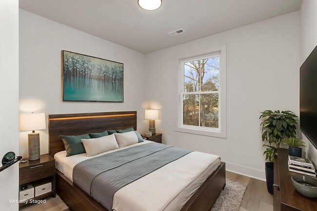 Building Photo - 4 Dutch Dr