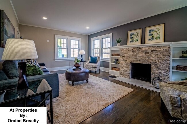 Building Photo - 959 Washtenaw Ave