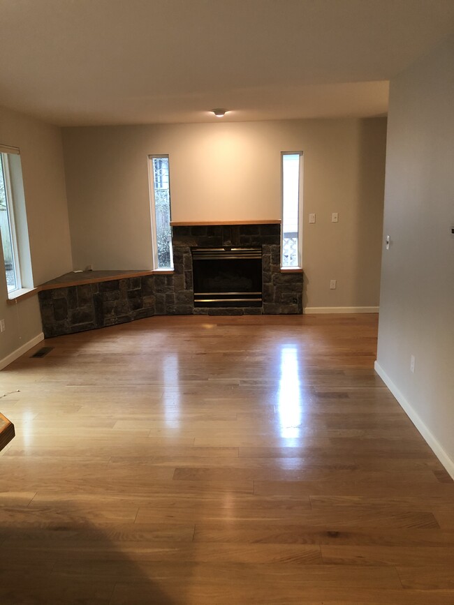 Living room - 3809 Gablecrest Ct