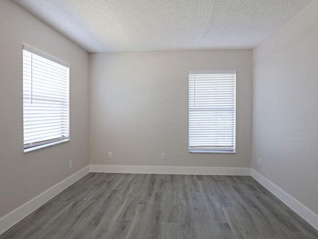 Building Photo - Mystic Gardens 5313-1304